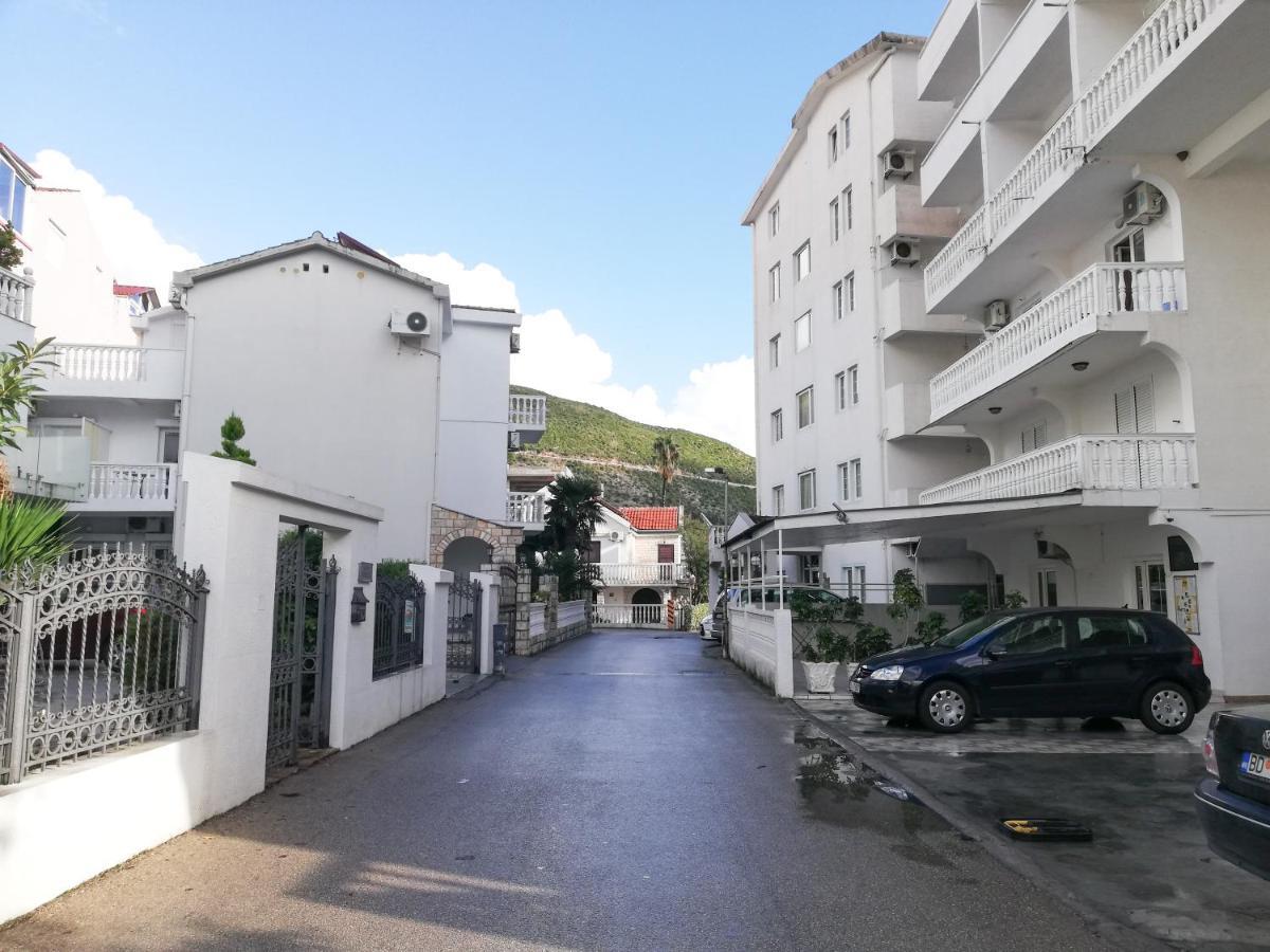 Apartment Azalea of Budva Exterior foto